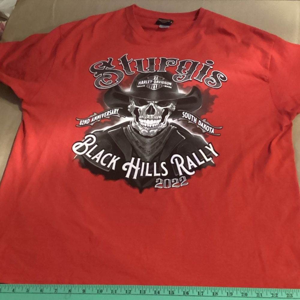 EUC Harley-Davidson Red Skull Graphic Tee